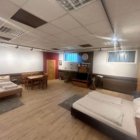 Nous Cafe & Restaurant Pensjonat 3*