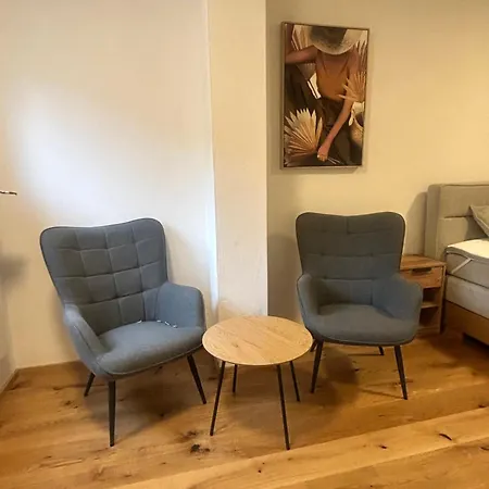 Nous Cafe & Restaurant Penzion