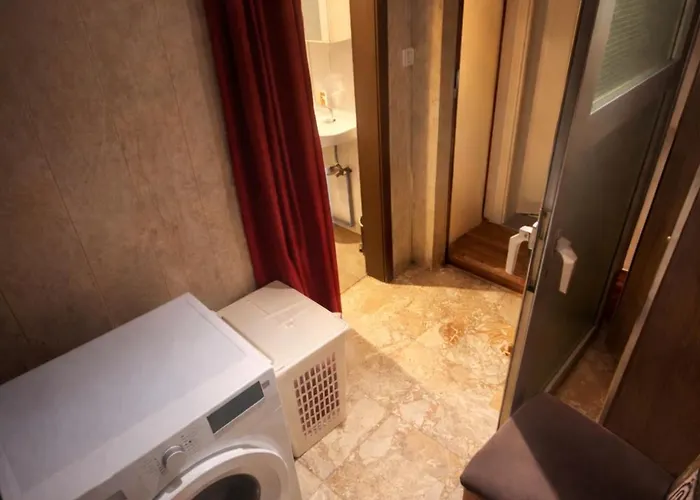 Nous Cafe & Restaurant 3* Krumnussbaum